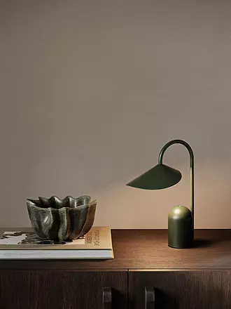 FERM LIVING | Tragbare Leuchte ARUM Green | 