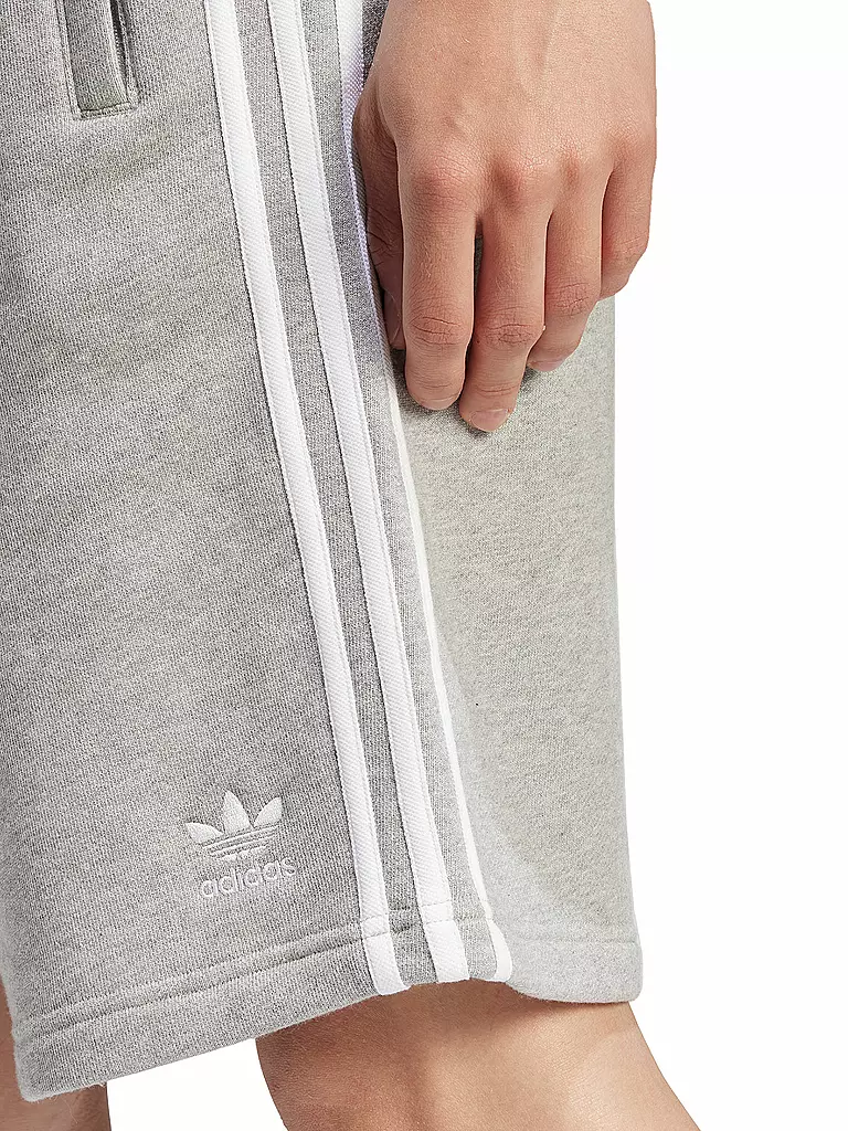 ADIDAS ORIGINALS | Sweatshorts | hellgrau