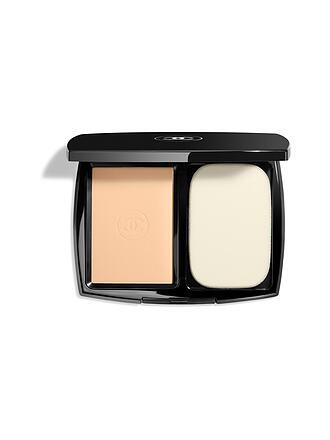 CHANEL |  KOMPAKT-MAKE-UP FÜR HÖCHSTE PERFEKTION. EXTREM LANGANHALTEND. HOHER TRAGEKOMFORT. 13G