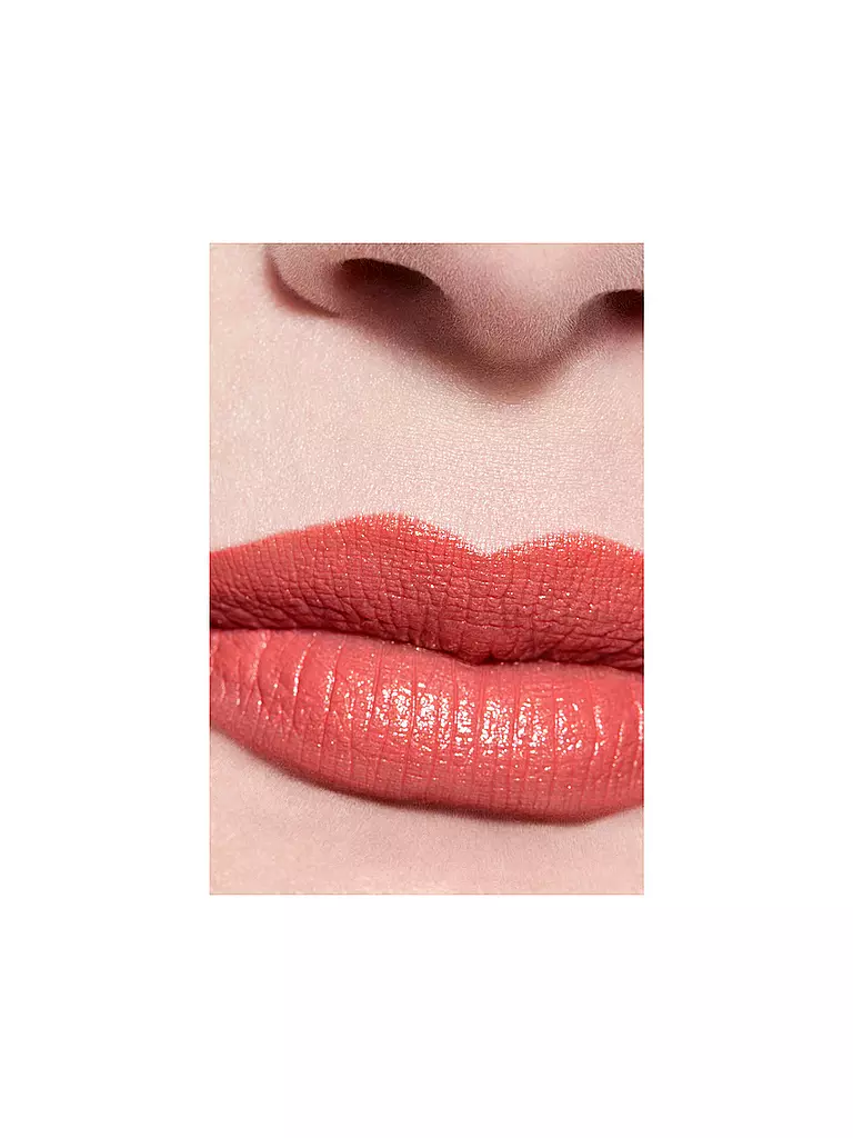 CHANEL | FARBINTENSIVER LIPPENSTIFT. KONZENTRIERTE LEUCHTKRAFT UND PFLEGE. NACHFÜLLBAR 2G | dunkelrot