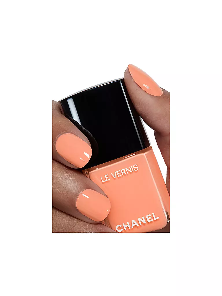 CHANEL | NAGELLACK – FARBE UND GLANZ MIT LANGEM HALT | dunkelrot