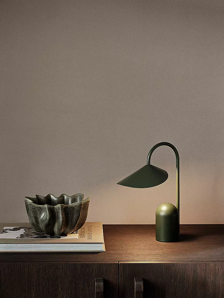 FERM LIVING | Keramik Schale NIUM 22cm Dark Sage  | dunkelgrün