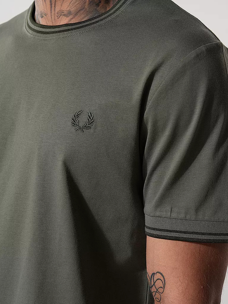 FRED PERRY | T-Shirt | olive