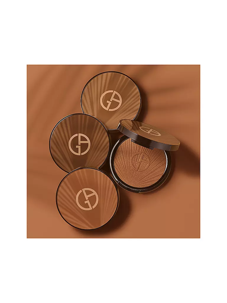 GIORGIO ARMANI COSMETICS | Luminous Silk Glow Bronzer (90 Golden Sunrays) | camel