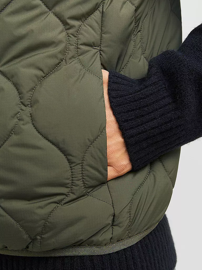 JACK & JONES | Steppgilet JJKODA  | olive