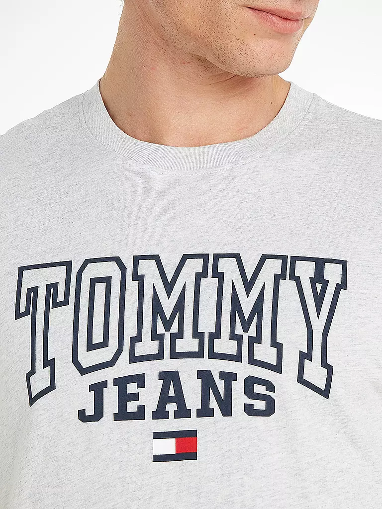 TOMMY JEANS | T-Shirt Regular Fit  | hellgrau